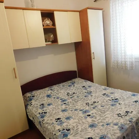 Aneno House *